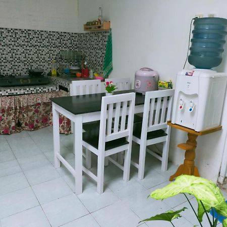 Shifana Homestay Syariah 日惹 外观 照片